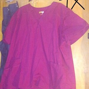Unbranded Women's Short-Sleeve V-Neck Top in Deep Magenta PleaseRead Description